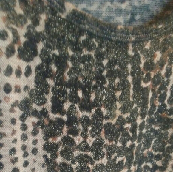 Leopard print short sleeve top - Picture 2 of 5